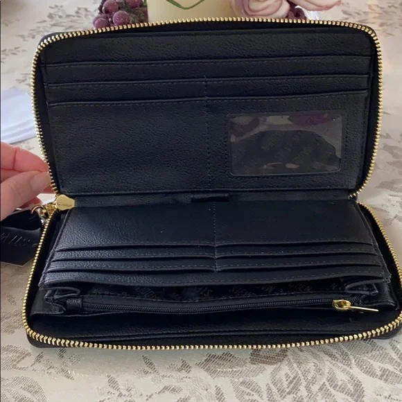 Steve Madden Black Wallet/Wristlet - Picture 4 of 6